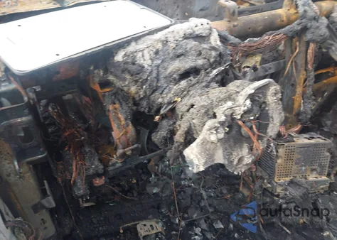 2016 Chevrolet Trax 1Ls z USA, uszkodzony, nr VIN 3GNCJNSB2GL140481